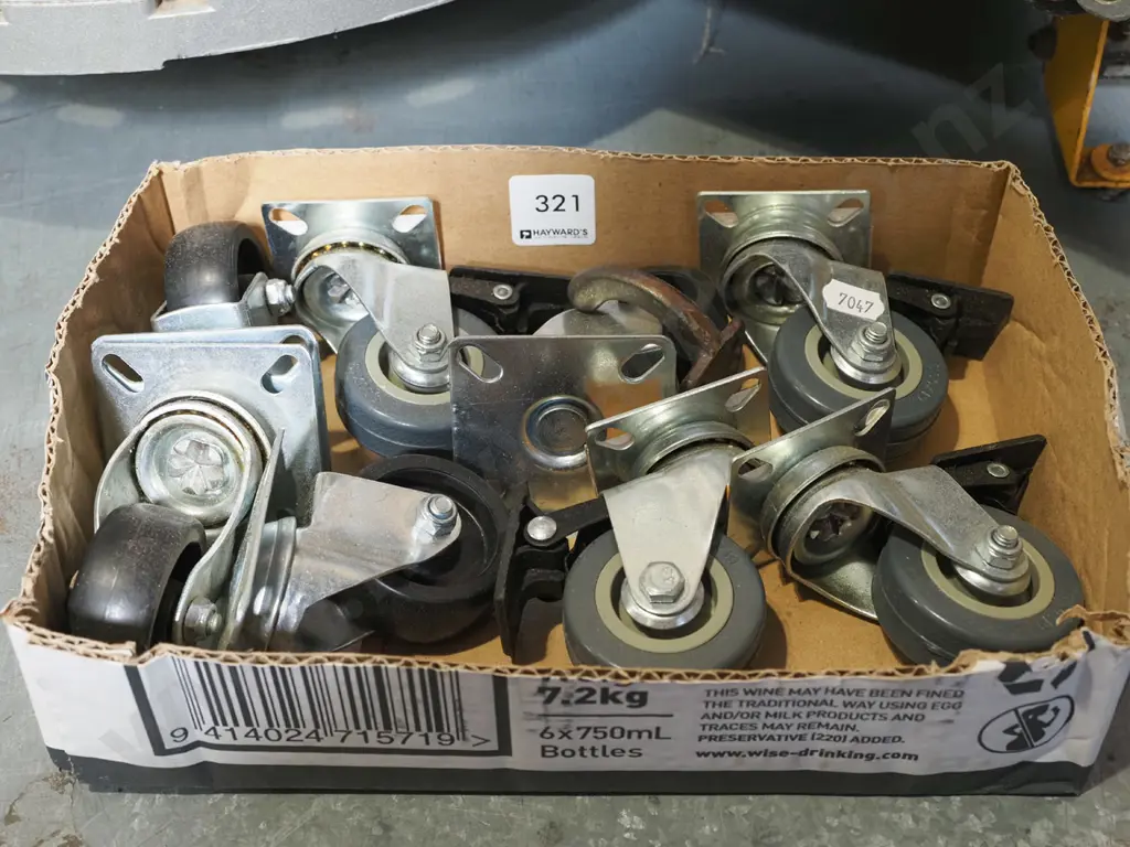 box of casters Image 1++