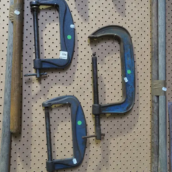 3x G clamps - green dots