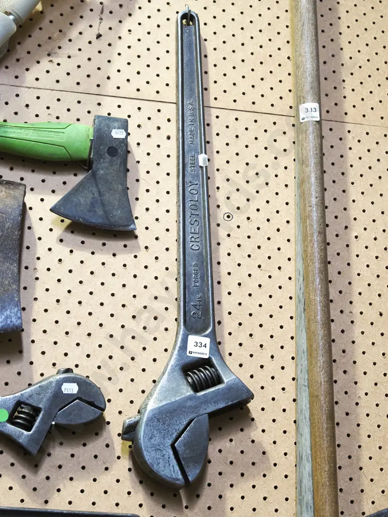 24" adjustable crescent Image 1++