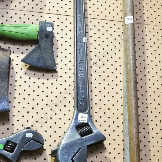 24" adjustable crescent