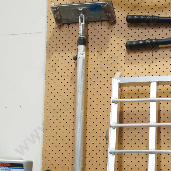 telescopic pole sander
