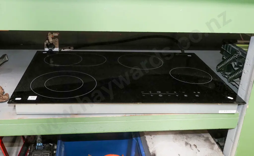 Parmco ceramic hob Image 1++