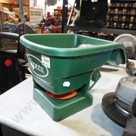 Scotts fertiliser spreader