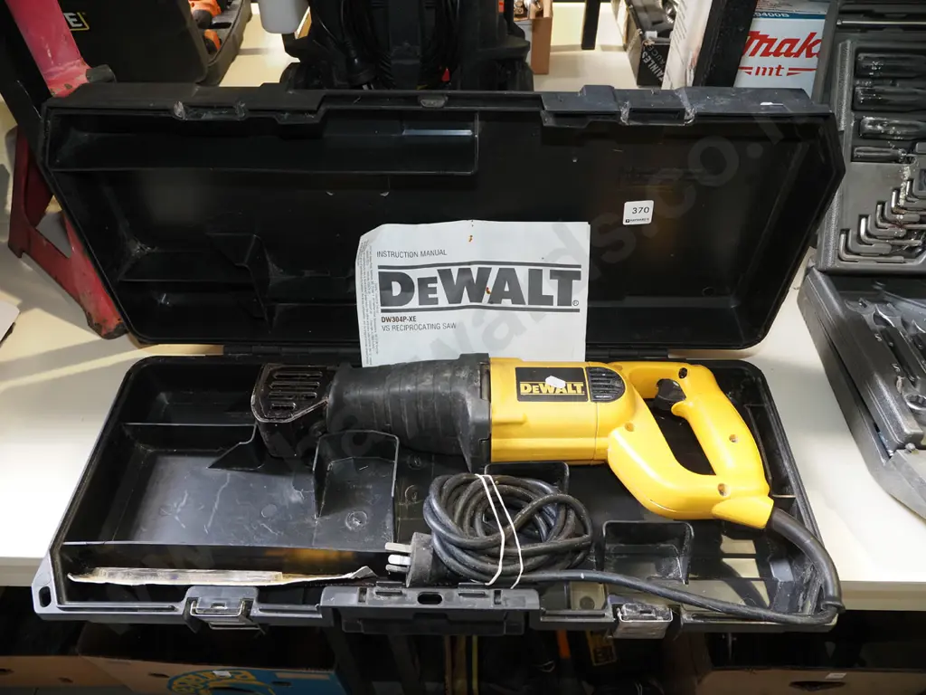 cased Dewalt sabre saw Image 1++
