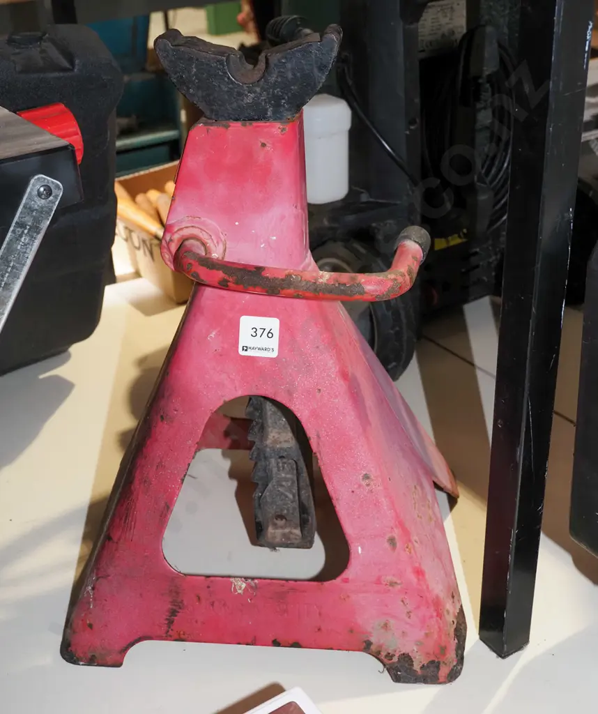 single axle stand Image 1++