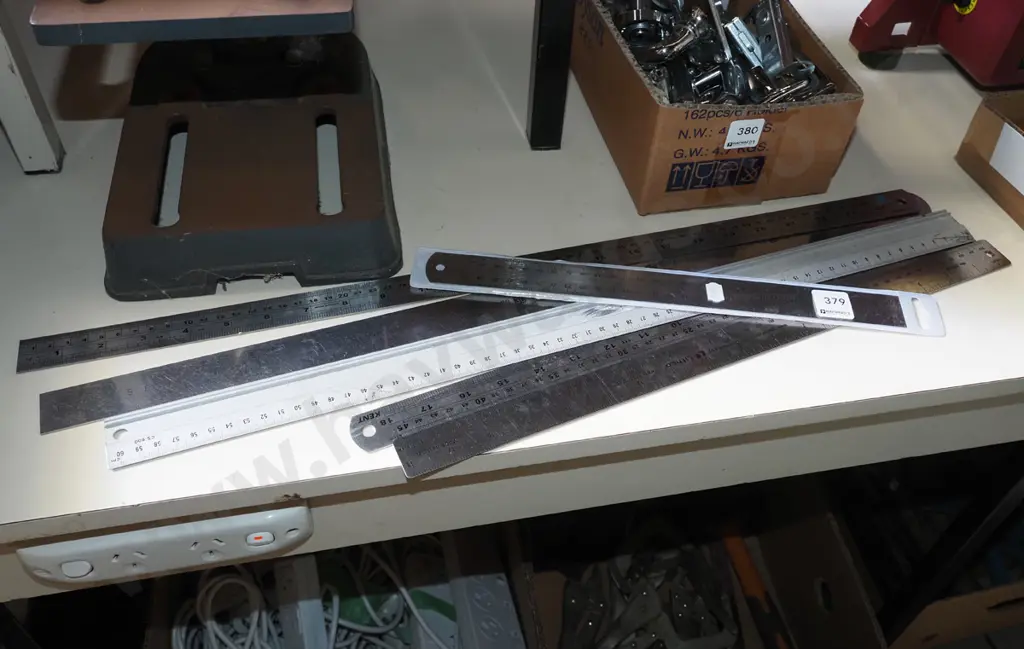 bundle of steel rulers Image 1++