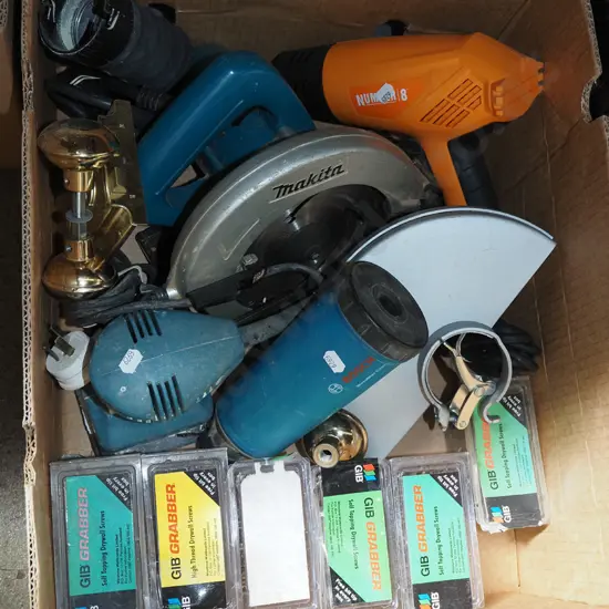 box; skilsaw, orbital sander, gib screws etc