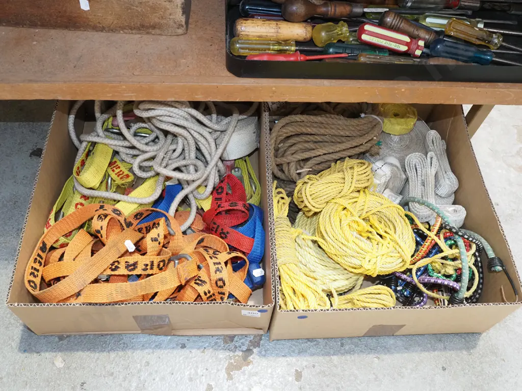 2x boxes; load strops, bungee cords, ropes - blue dots Image 1++