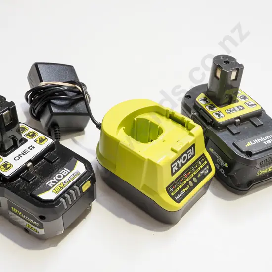 2x Ryobi 18V batteries and charger