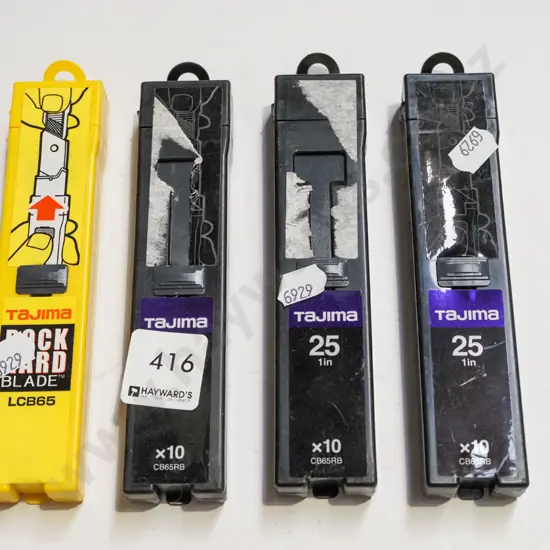4x packets of wide craft knife blades