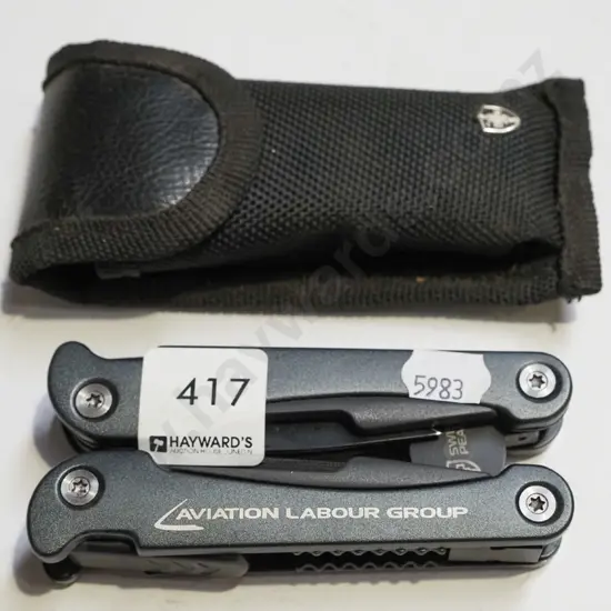 multi tool in case
