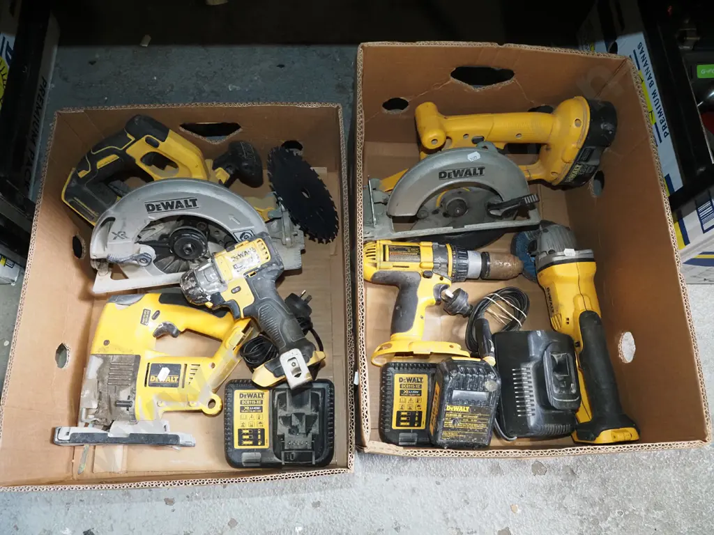 2x boxes of Dewalt battery powered tools; angle grinder, plunge saw, skilsaw, jig saw etc  Image 1++