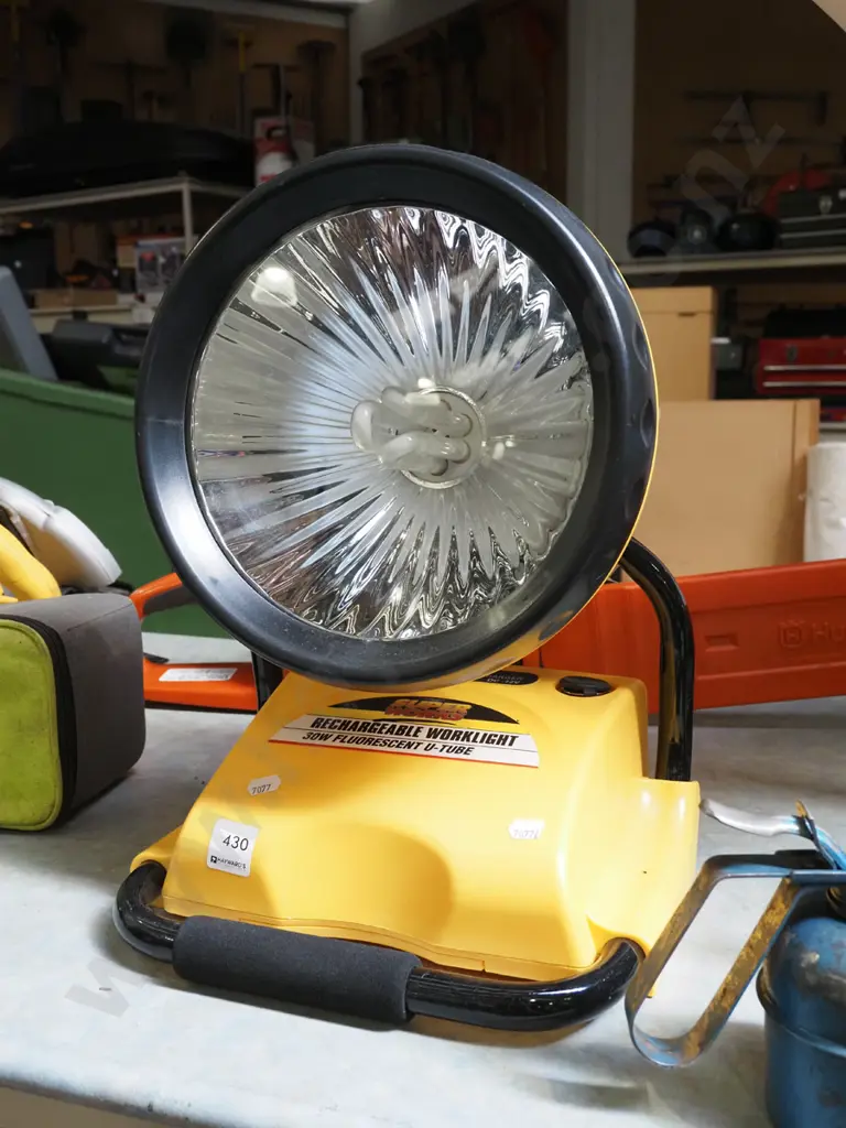Super Works 30W fluorescent rechargable work light Image 1++