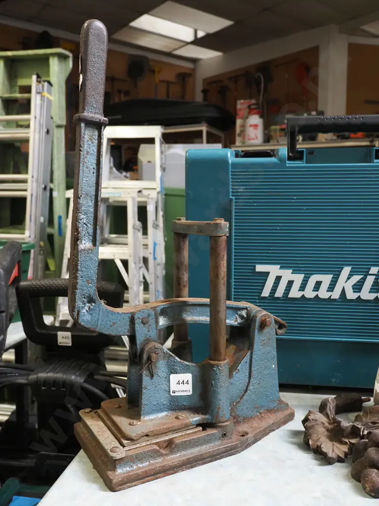 vintage manual potato chipper Image 1++