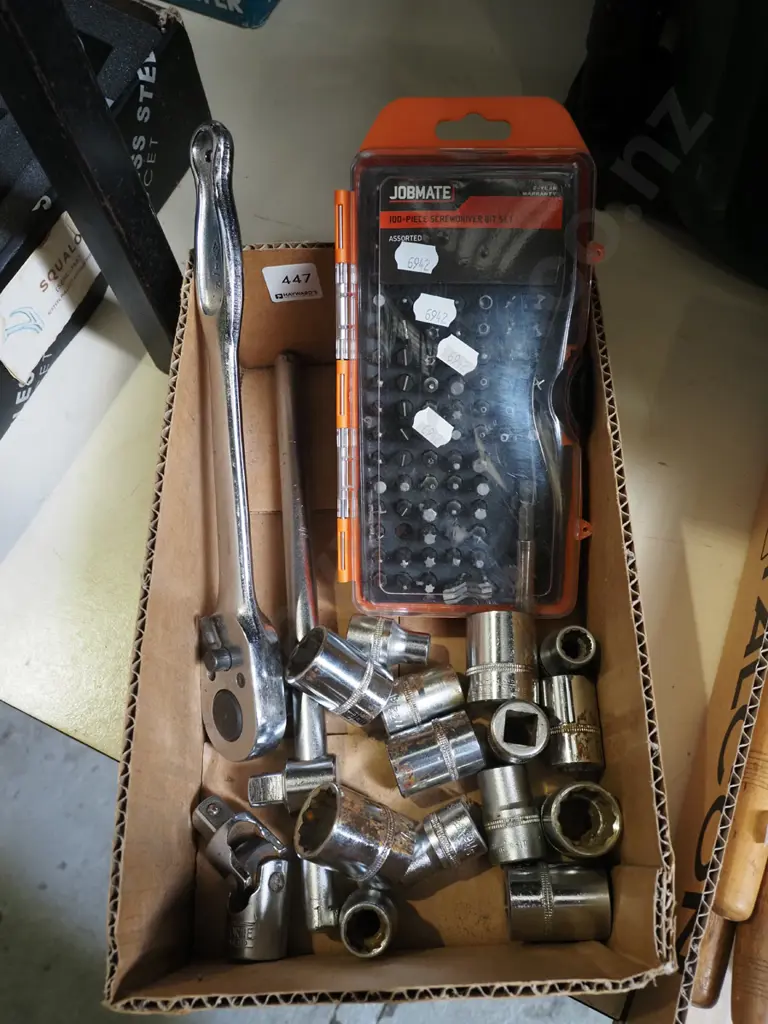 box; ratchets, socket, Jobmate screwdriver set Image 1++