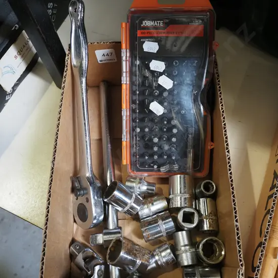 box; ratchets, socket, Jobmate screwdriver set