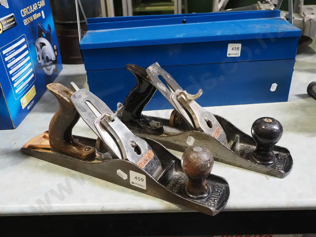 2x Stanley 5 hand planes Image 1++