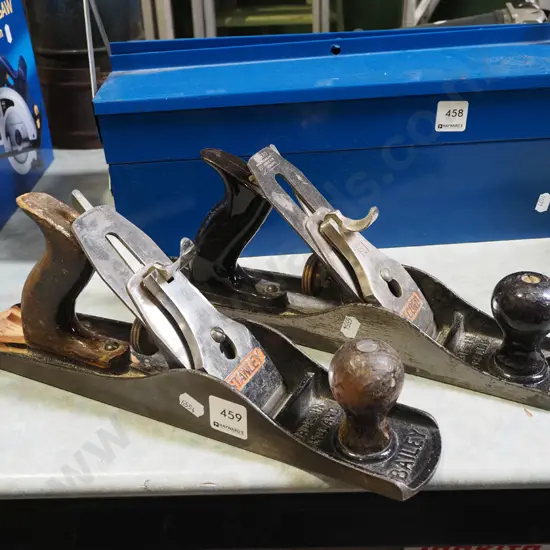 2x Stanley 5 hand planes