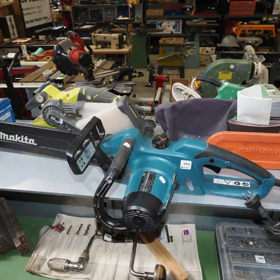 Makita electric chainsaw