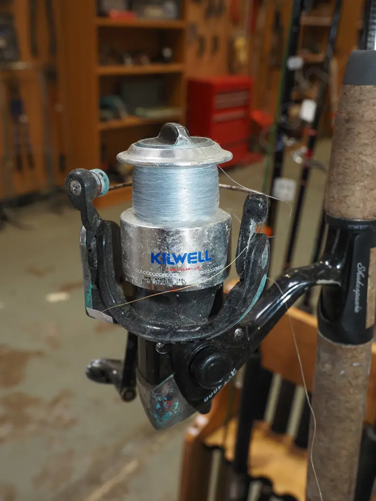 fishing rod and reel Image 1++