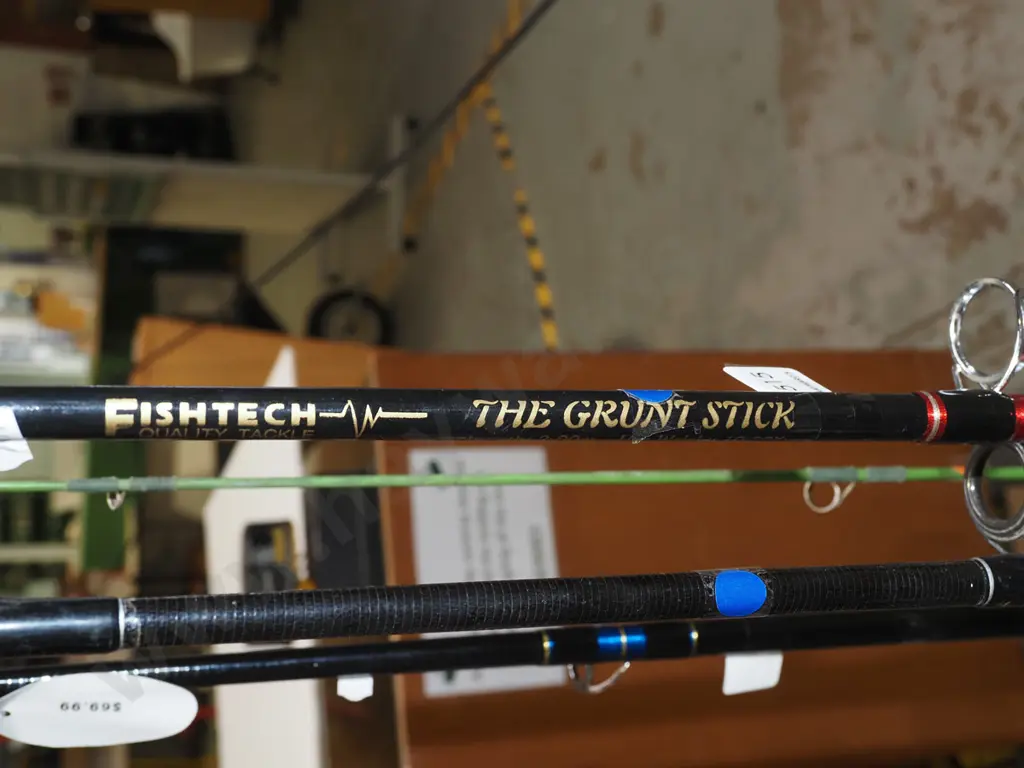 2x fishing rods - blue dots Image 1++