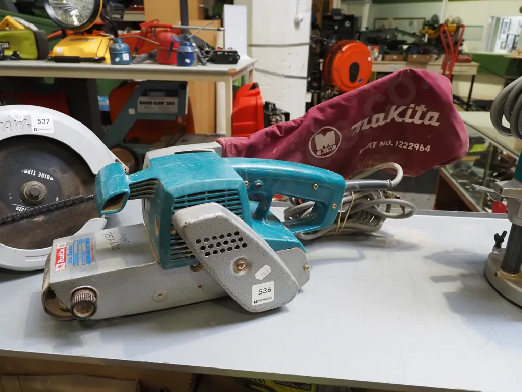 Makita belt sander Image 1++
