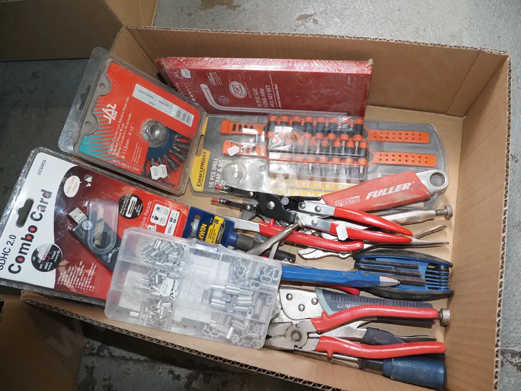 box; drill driver set, adjustable crescents, cold chisel etc Image 1++
