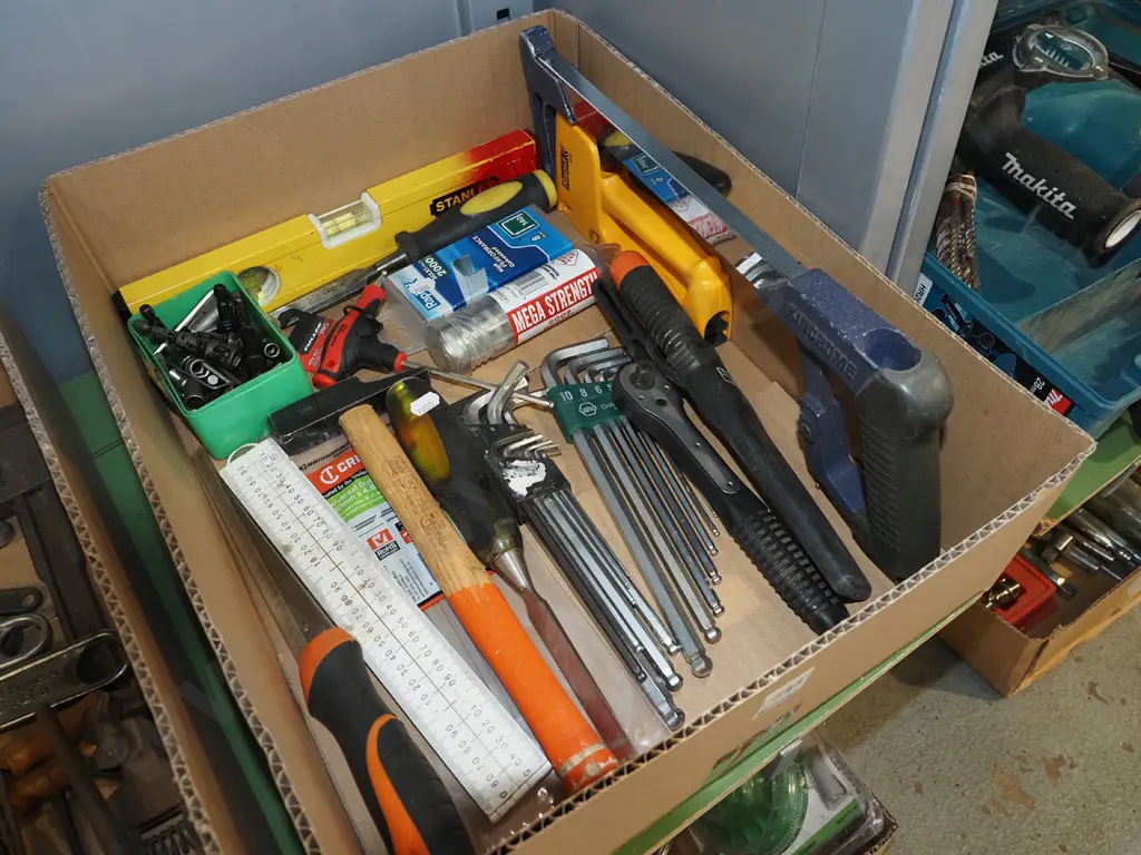 box; hack saw, allen keys, chisels etc Image 1++