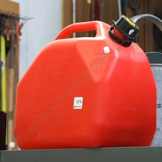 red plastic 10L petrol can