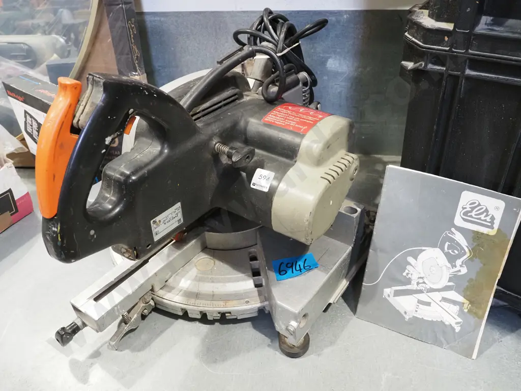 Elu PS174 cross cut mitre saw with blades Image 1++