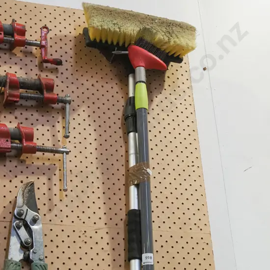 telescopic wire patio brush, window brush