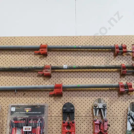3x pipe clamps Longest L1040 - green dots