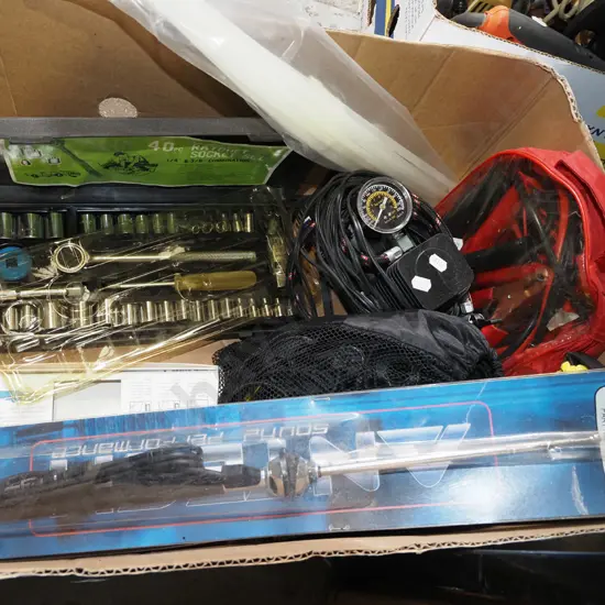 box; cable ties, car aerial, socket set etc