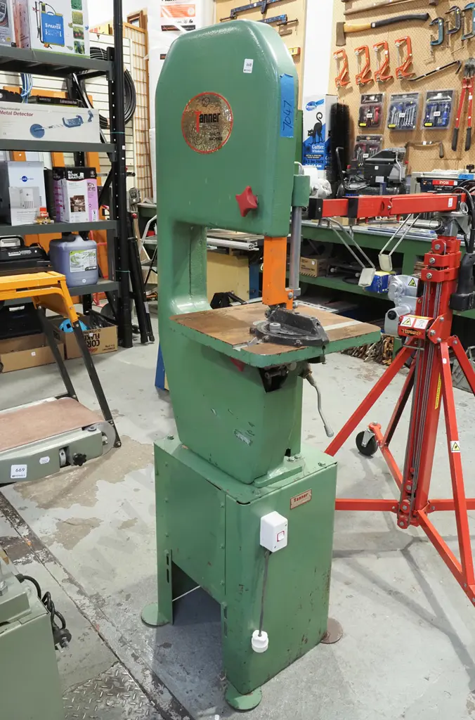 Tanner band saw Image 1++
