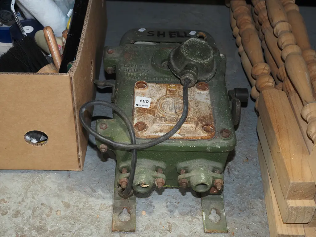 vintage bomb proof telephone Image 1++