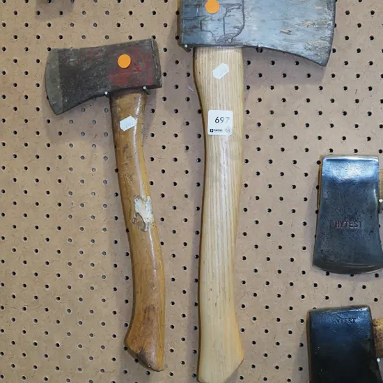 2x hatchets - orange dots