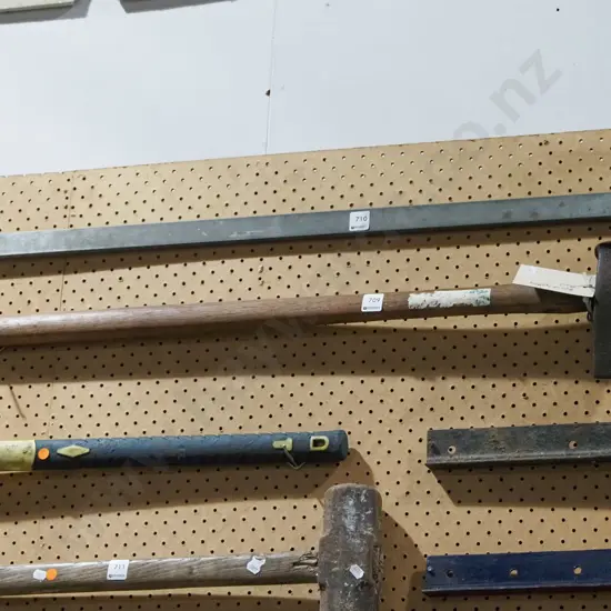 wooden handled log splitter