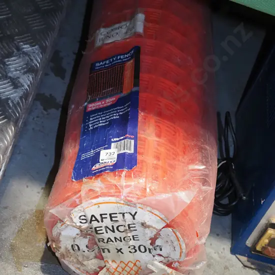 orange plastic safety netting