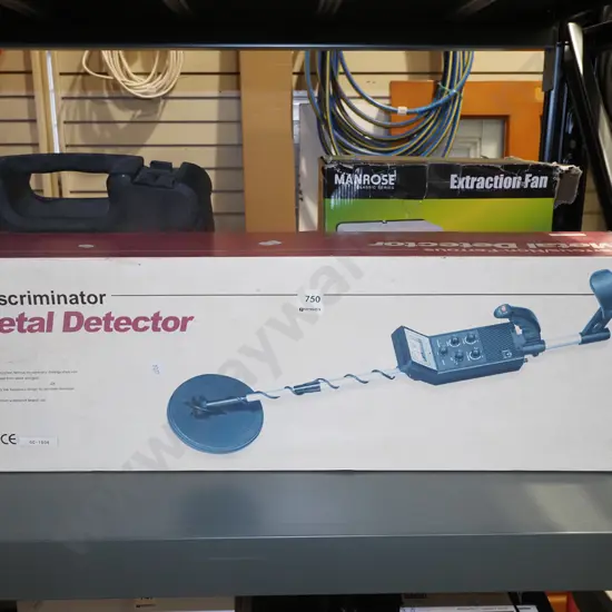 boxed Discriminator metal detector