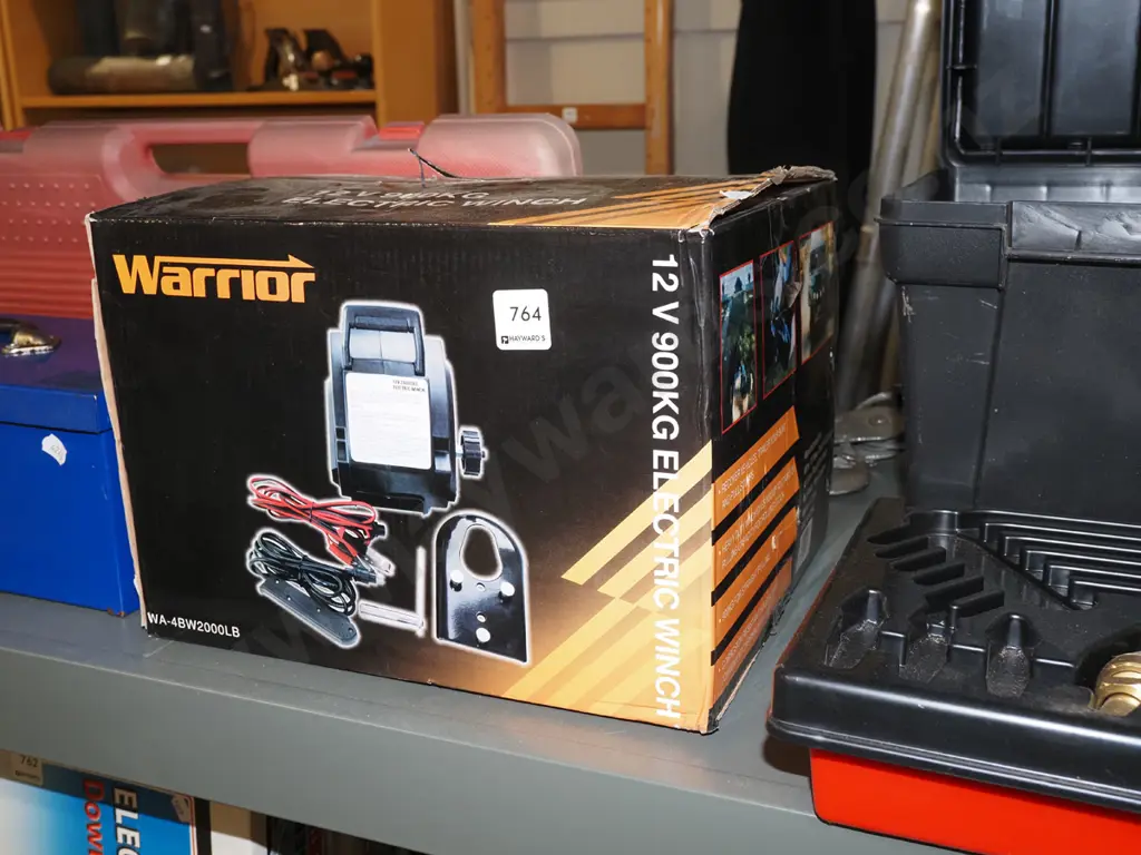 boxed as new Warrior 12V winch Image 1++