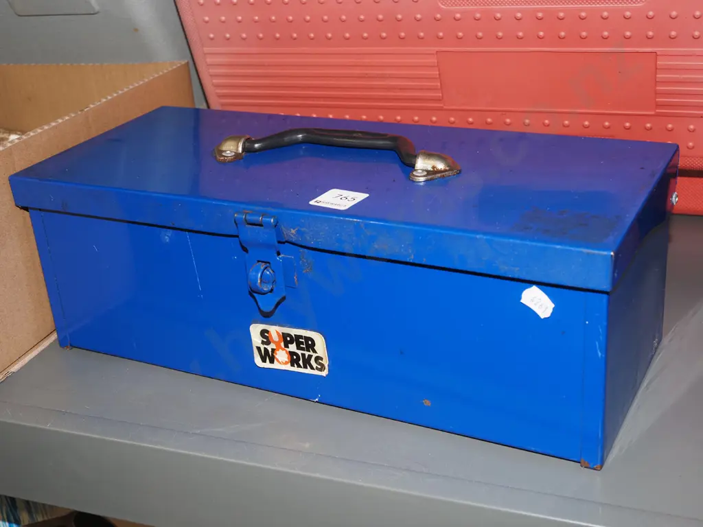 small Super Works tool box W380 Image 1++