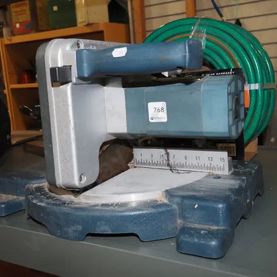 XUI compound mitre saw