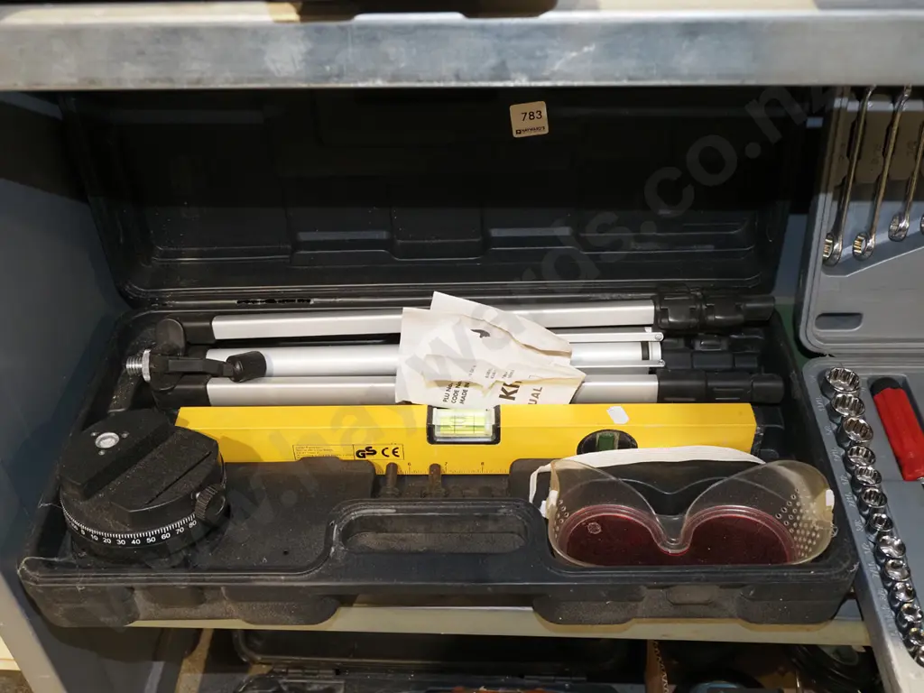cased Super Works laser level Image 1++