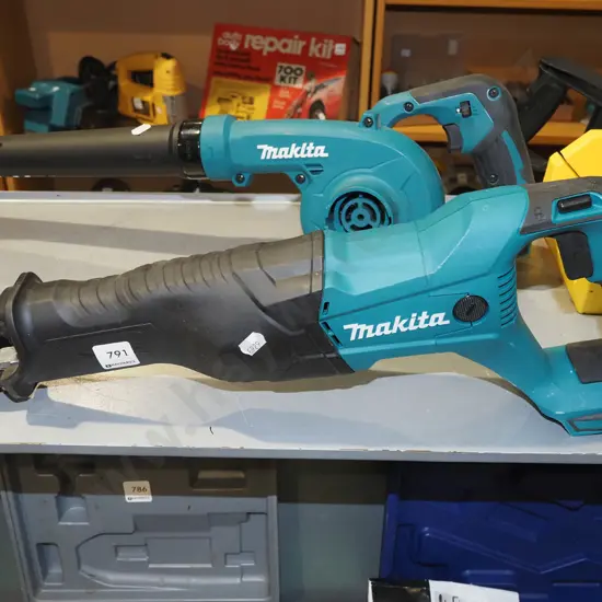 Makita battery powered reciprocating saw