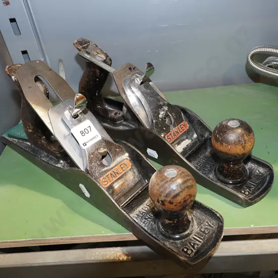 2x Stanley 5 hand planes