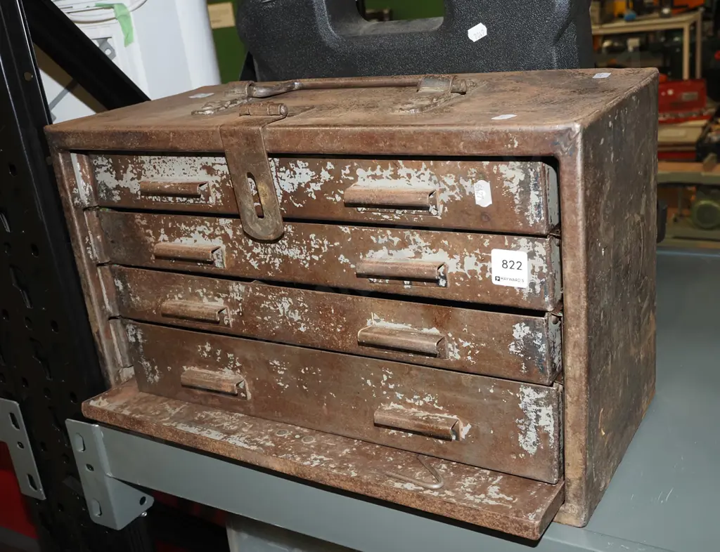 vintage tool chest W470 Image 1++