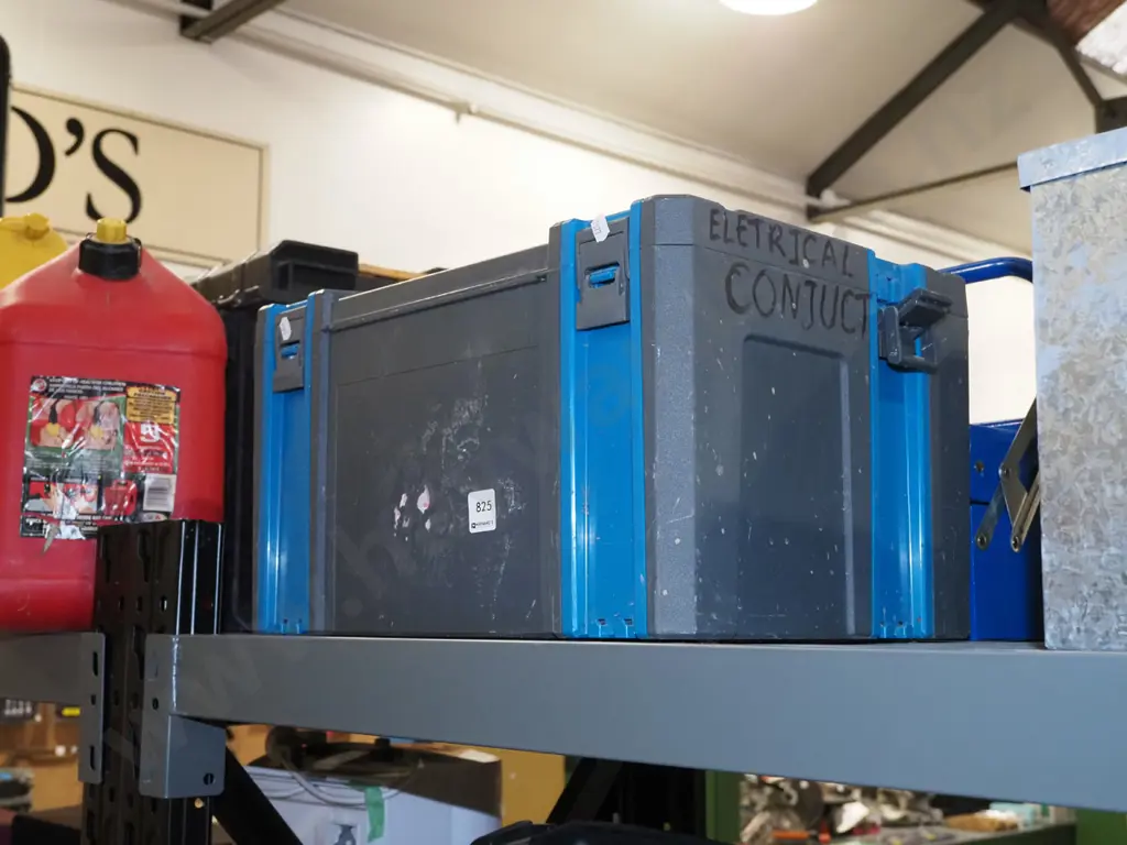 Tool Station plastic tool box W435 Image 1++