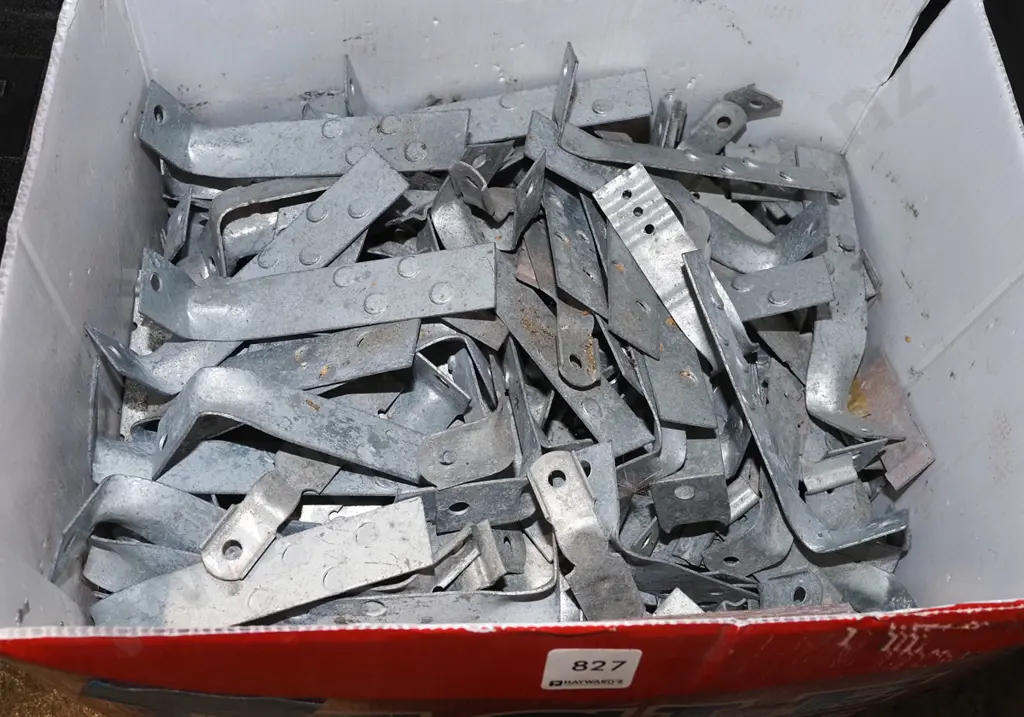 box; Eagle brick ties Image 1++