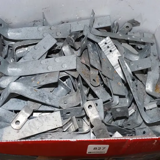 box; Eagle brick ties