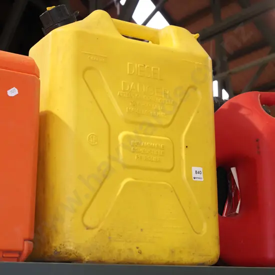 yellow 20L plastic diesel container